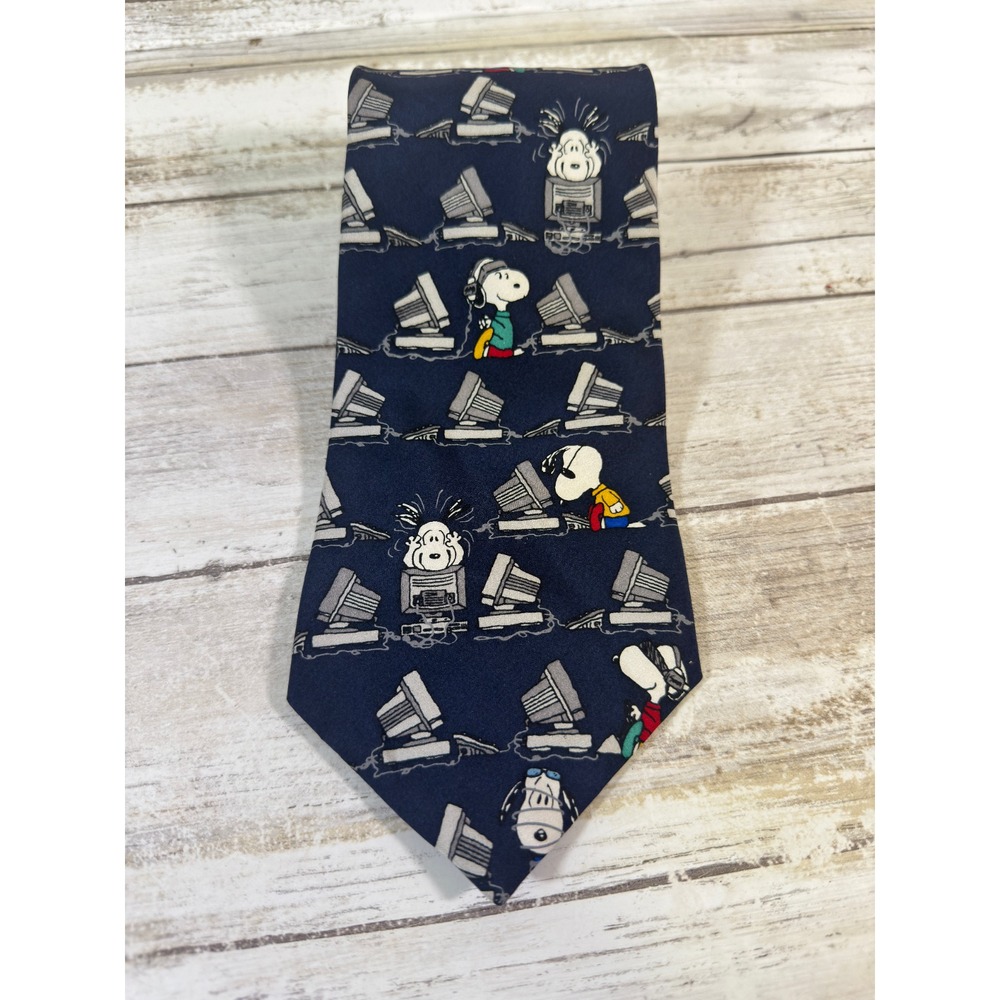 VTG Snoopy Computer Genius Graphics Navy USA Made All Silk Neck tie Tie Peanuts
